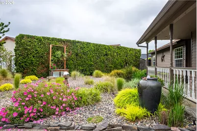 365 SE 7th Way, Canby, OR 97013 - Photo 4