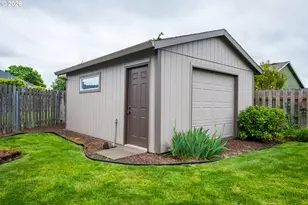 365 SE 7th Way, Canby, OR 97013 - Photo 36