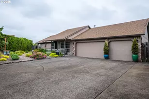 365 SE 7th Way, Canby, OR 97013 - Photo 1