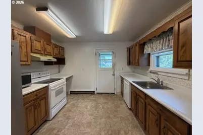 3056 Eliot Dr, Hood River, OR 97031 - Photo 12