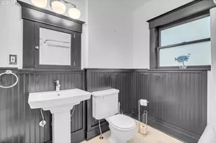 128 SE Cesar E Chavez Blvd, Portland, OR 97214 - Photo 22