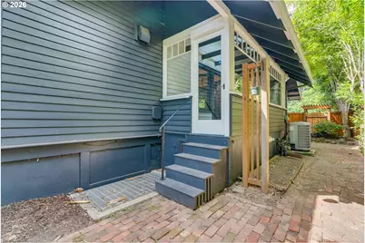 128 SE Cesar E Chavez Blvd, Portland, OR 97214 - Photo 42