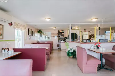 4265 Main St, Springfield, OR 97478 - Photo 8