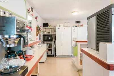 4265 Main St, Springfield, OR 97478 - Photo 10