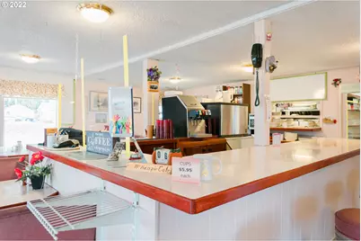 4265 Main St, Springfield, OR 97478 - Photo 12