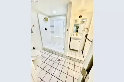 5901 SE Flavel Dr, Portland, OR 97206 - Photo 14