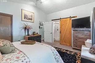 209 W Beacon Hill Dr, Longview, WA 98632 - Photo 20