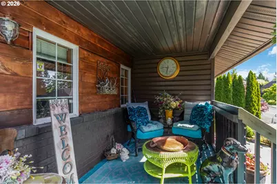 209 W Beacon Hill Dr, Longview, WA 98632 - Photo 6