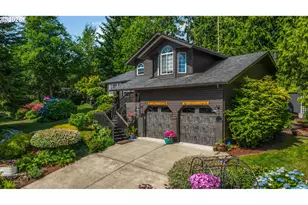 209 W Beacon Hill Dr, Longview, WA 98632 - Photo 2