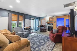 209 W Beacon Hill Dr, Longview, WA 98632 - Photo 30