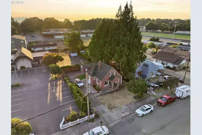 707 3rd St, Woodland, WA 98674 - Photo 12