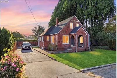 707 3rd St, Woodland, WA 98674 - Photo 1