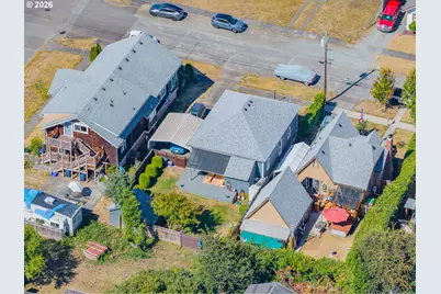 326 N Dean St, Coquille, OR 97423 - Photo 40
