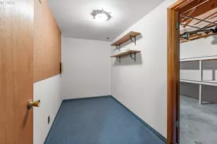 914 SE Evans Rd, Corbett, OR 97019 - Photo 22