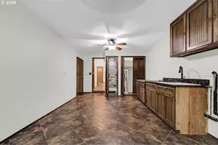 2620 W 22nd Ave, Eugene, OR 97405 - Photo 36