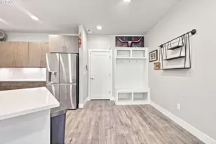 170 SW Lancaster Ct, Troutdale, OR 97060 - Photo 10