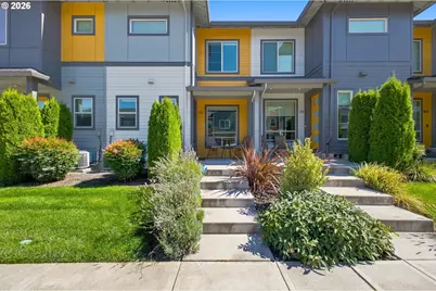 170 SW Lancaster Ct, Troutdale, OR 97060 - Photo 2
