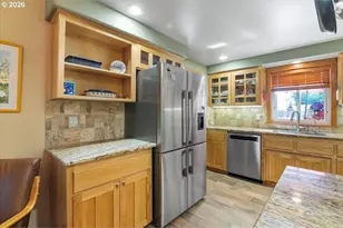 210 S 2nd St, Carlton, OR 97111 - Photo 18