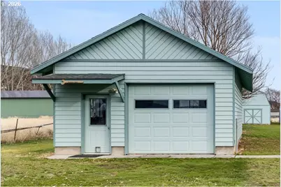 7208 NE Ochoco Hwy, Prineville, OR 97754 - Photo 4