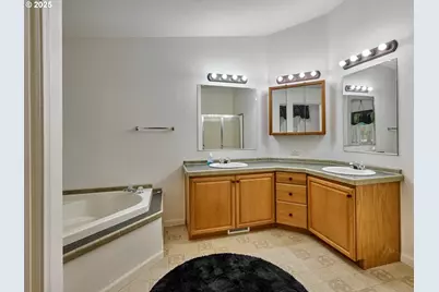 20788 Hazelnut Ridge Rd NE, Scotts Mills, OR 97375 - Photo 22