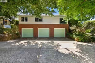 3002 SE Brooklyn St, Portland, OR 97202 - Photo 2