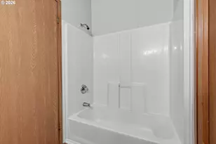 8300 NE Quatama St, Hillsboro, OR 97006 - Photo 12