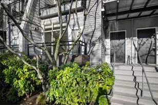 2327 NW Northrup St, Portland, OR 97210 - Photo 2