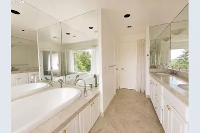 18 Northview Ct, Lake Oswego, OR 97035 - Photo 22