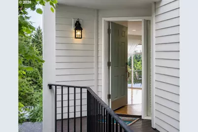 18 Northview Ct, Lake Oswego, OR 97035 - Photo 2