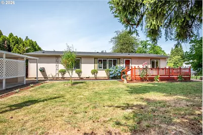 827 NE Woodard Ave, Castle Rock, WA 98611 - Photo 1
