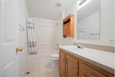 827 NE Woodard Ave, Castle Rock, WA 98611 - Photo 22