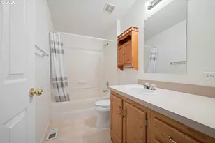 827 NE Woodard Ave, Castle Rock, WA 98611 - Photo 22