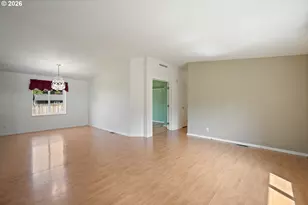827 NE Woodard Ave, Castle Rock, WA 98611 - Photo 16