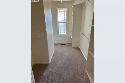 1278 Winery Ln, Eugene, OR 97404 - Photo 10