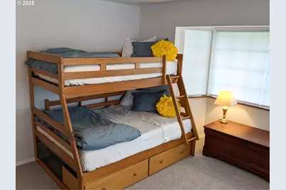 430 Pine St, Brookings, OR 97415 - Photo 10
