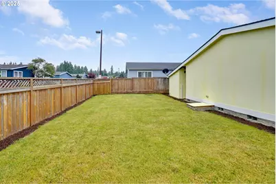 1015 Oak St #74, Silverton, OR 97381 - Photo 32