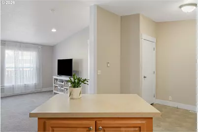 1015 Oak St #74, Silverton, OR 97381 - Photo 12