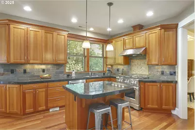 4616 SE Honors Pl, Gresham, OR 97080 - Photo 8