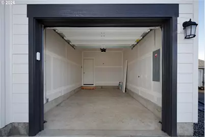 1676 Tucker Rd, Hood River, OR 97031 - Photo 10