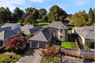 32279 SW Lake Dr, Wilsonville, OR 97070 - Photo 2