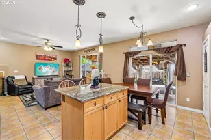 225 NW 208th Ave, Beaverton, OR 97006 - Photo 10