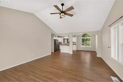 2753 NW Pinot Noir Dr, McMinnville, OR 97128 - Photo 10