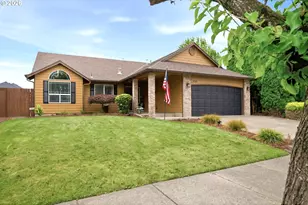 2753 NW Pinot Noir Dr, McMinnville, OR 97128 - Photo 2