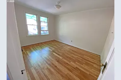 6403 Tomkins Ct, West Linn, OR 97068 - Photo 4