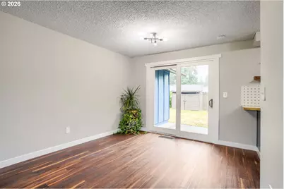 12126 SE Redwood Ave, Milwaukie, OR 97222 - Photo 8