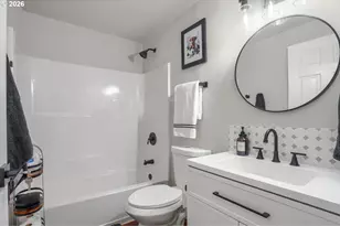 12126 SE Redwood Ave, Milwaukie, OR 97222 - Photo 16