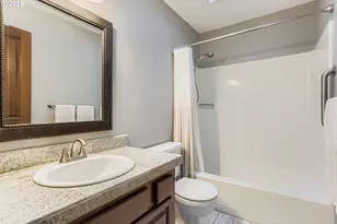 10135 SW Riverwood Ln, Portland, OR 97224 - Photo 24