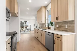 305 SE Jetty Ave, Lincoln City, OR 97367 - Photo 12