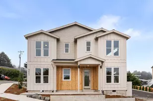 305 SE Jetty Ave, Lincoln City, OR 97367 - Photo 2