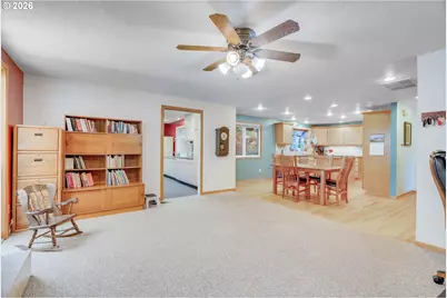 19500 SW Alderwood Ct, Beaverton, OR 97003 - Photo 18